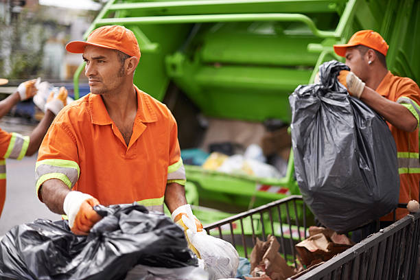 Best Garage Cleanout  in Louisa, KY