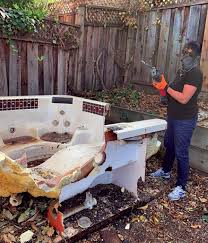 Best Commercial Junk Removal  in Louisa, KY